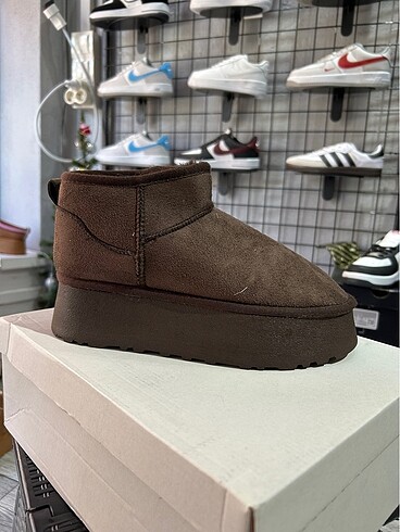 Ugg bot