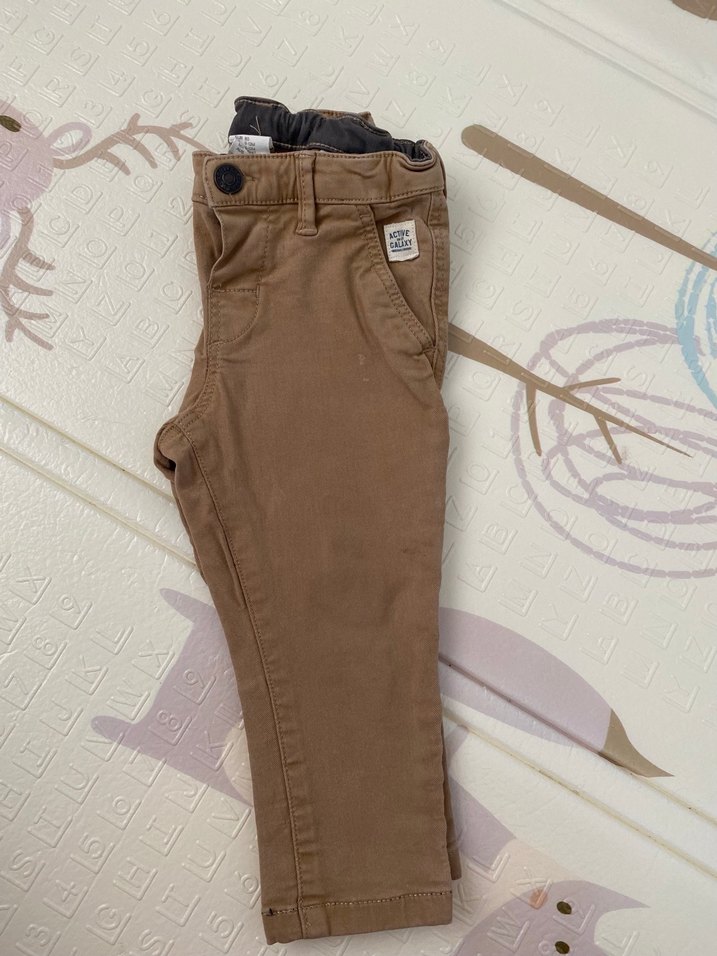 Düğmeli Bej Erkek Çocuk Pantolonu - Görsel 2