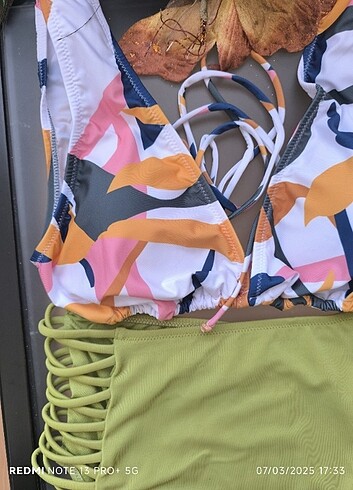 m Beden çeşitli Renk M beden bikini üstü yüksek bel