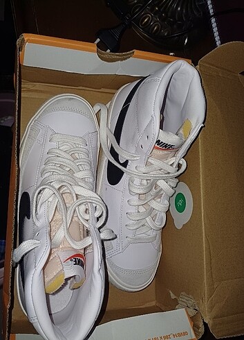 Nike Blazer Kadın Beyaz Spor Ayakkabı