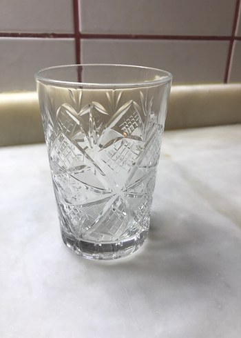 Beyaz Parlak Desenli Kristal Bardak