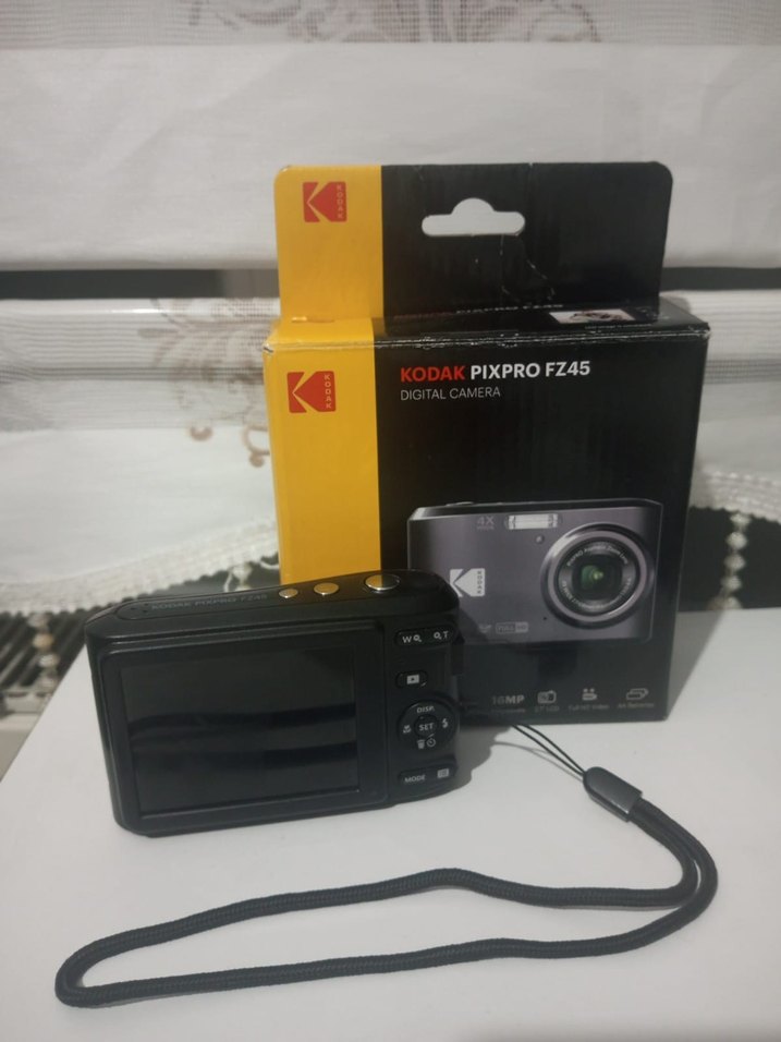 Kırmızı Kodak PixPro FZ45 Dijital Kamera - Görsel 2