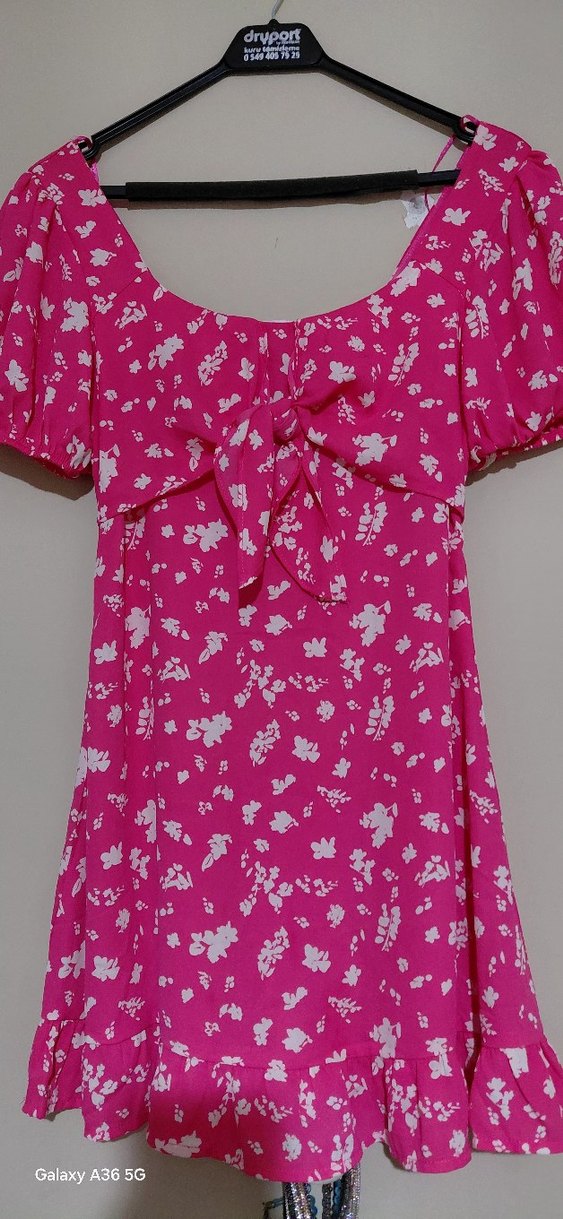 Pembe V Yaka Midi Elbise - Görsel 5