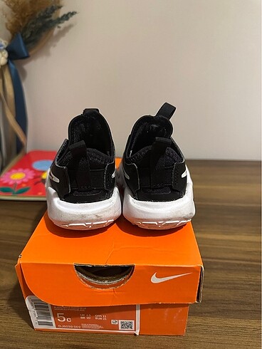 21 Beden Nike spor ayakkabı
