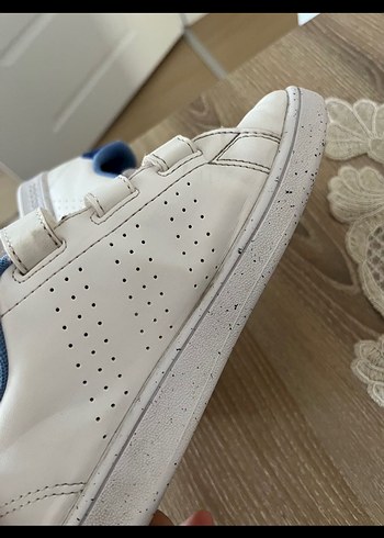 Beyaz adidas ayakkabı - Görsel 3