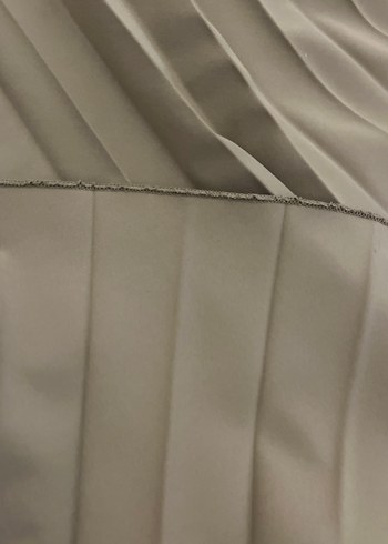 Bej Pilili Uzun Kadın Etek - Görsel 3