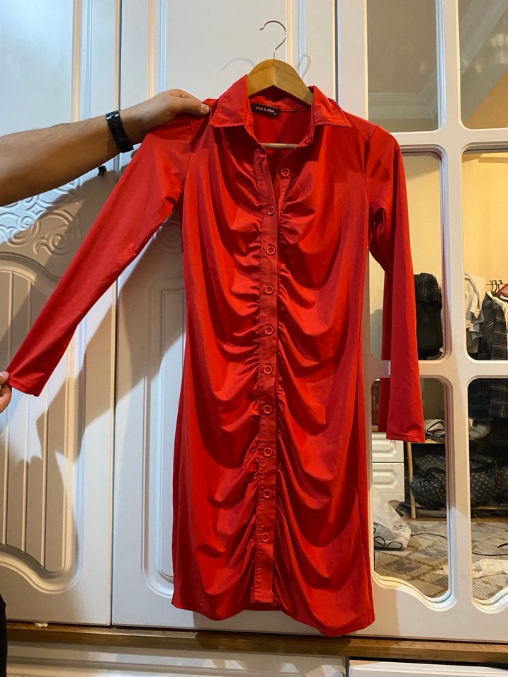 Uzun Kollu Kırmızı Drapeli Midi Elbise - Görsel 2