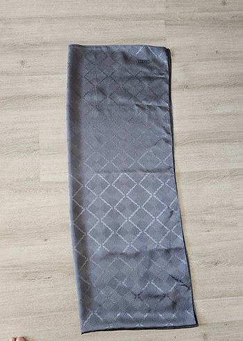 Diğer gri jakarli sal