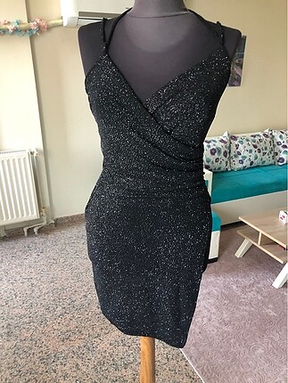 Mini simli elbise