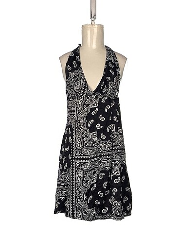 Bershka Bluz %70 İndirimli.