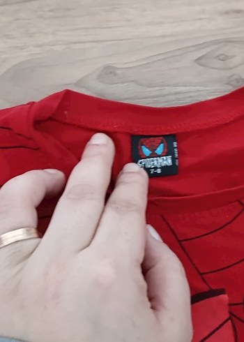 Erkek Çocuk Kırmızı Spider-Man Baskılı Tişört - Görsel 2