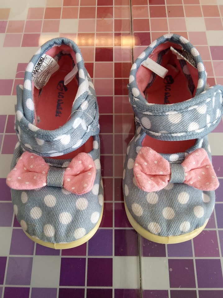 Çocuk ayakkabısı üç adet - Görsel 5
