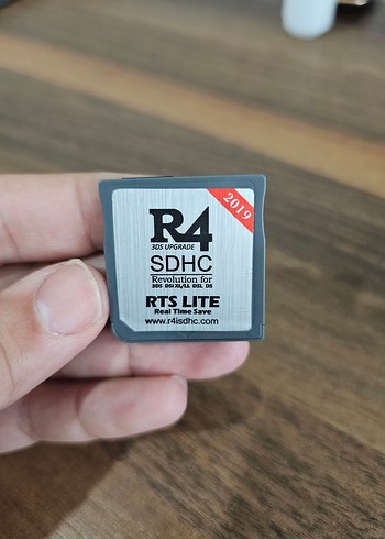 R4 GOLD EMULATORLU 16GB NİNTENDO