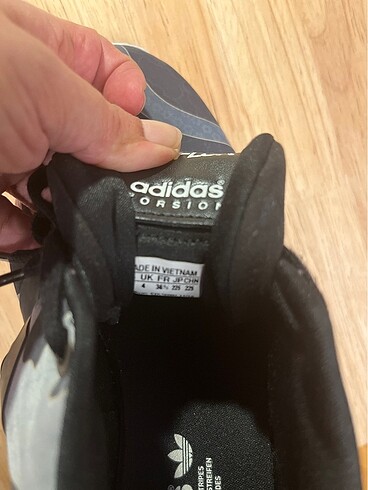 36,5 Beden Adidas spor ayakkabı