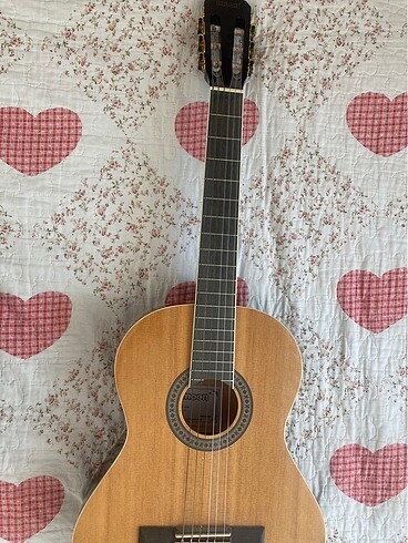  Klasik gitar