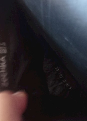 V Yaka Siyah Strappy Avant-Garde Bluz - Görsel 5