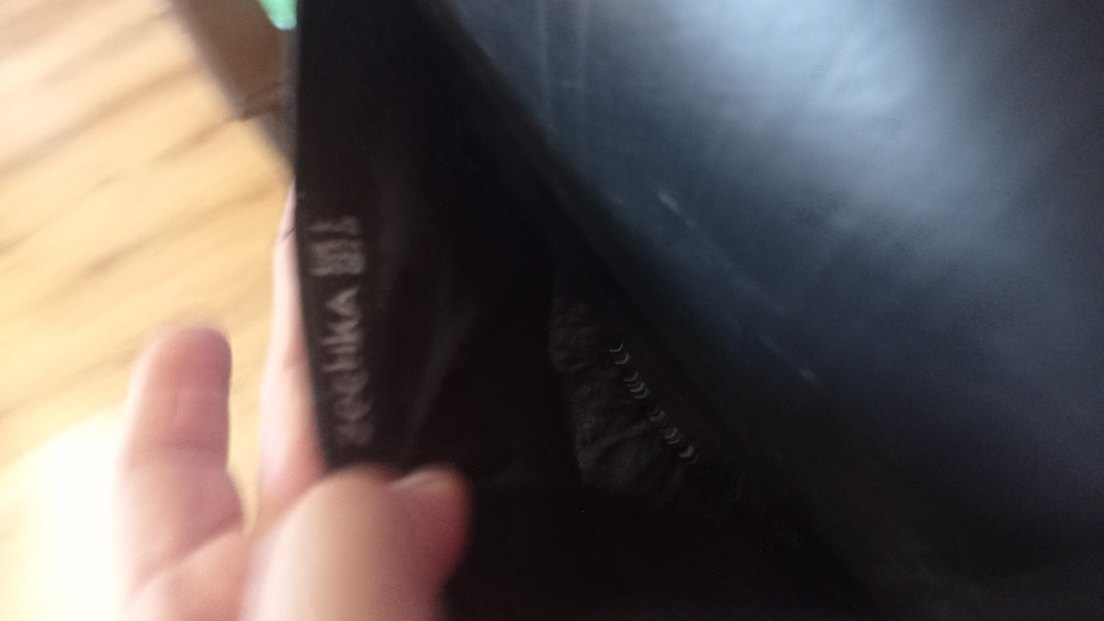 V Yaka Siyah Strappy Avant-Garde Bluz - Görsel 5