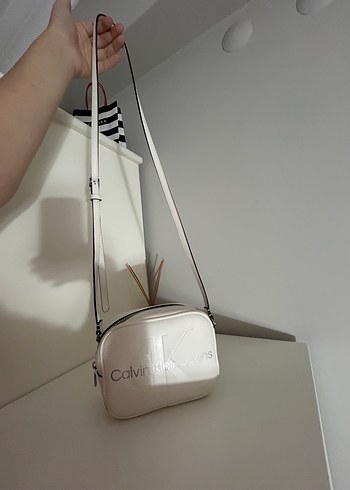  Beden beyaz Renk Calvin Klein Beyaz Çapraz Çanta