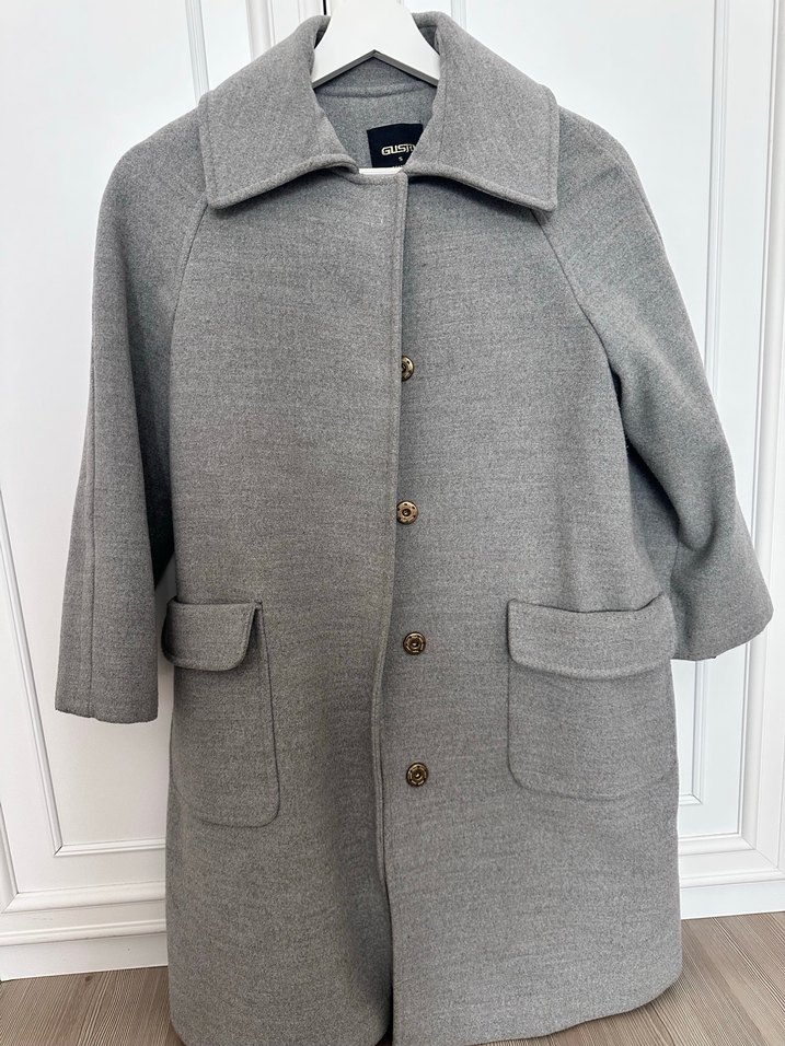 Gri Düğmeli Kadın Kaban - Görsel 2