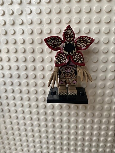  Beden Lego Stranger Things Demogorgon minifigür