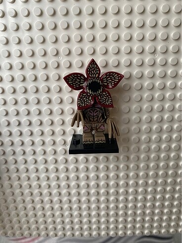  Beden Renk Lego Stranger Things Demogorgon minifigür