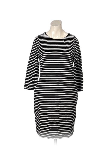 PreLoved Kısa Elbise %70 İndirimli.