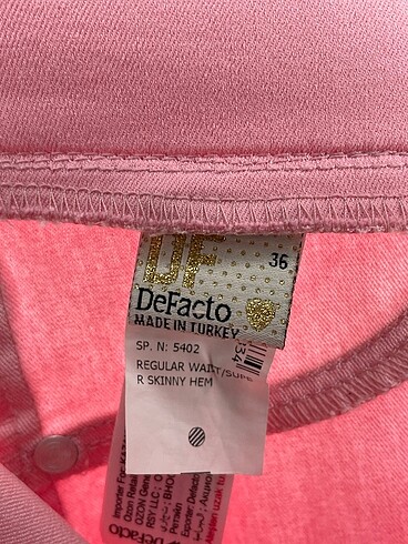 36 Beden pembe Renk Defacto Skinny %70 İndirimli.