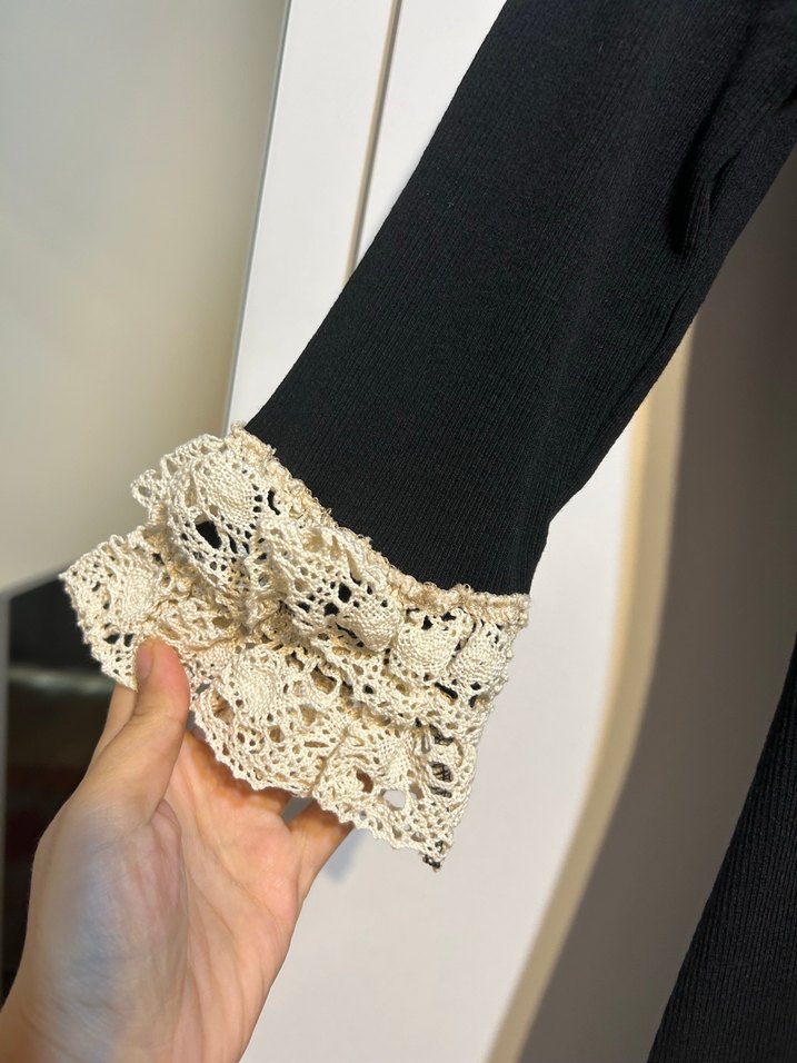 Düğmeli Siyah Uzun Triko Elbise - Görsel 3