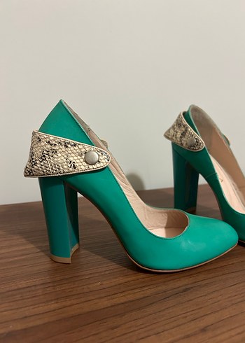 Turkuaz Yılan Desenli Topuklu Kadın Ayakkabı - Görsel 2