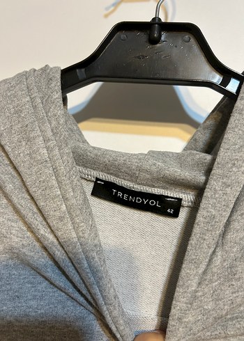 Gri Kadın Kapüşonlu Uzun Elbise - Görsel 6