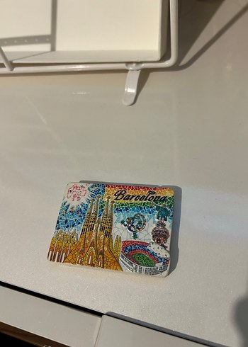 Renkli Barcelona Temalı Magnet - Görsel 3