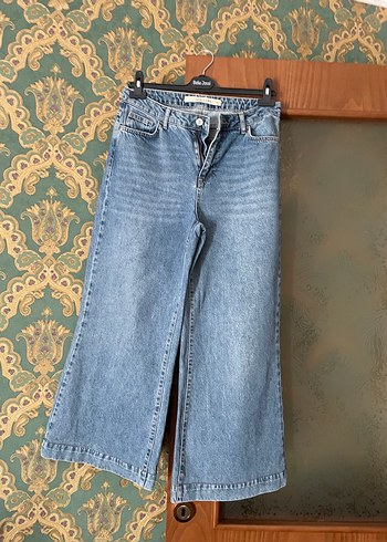 Beli Kemerli Geniş Paça Mavi Kot Pantolon