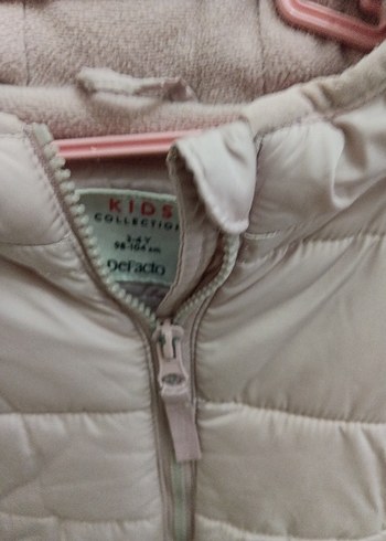 Kız Çocuk Kapüşonlu Pembe Mont - Görsel 2