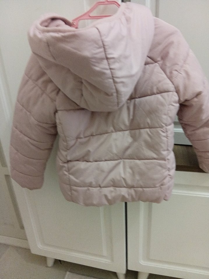 Kız Çocuk Kapüşonlu Pembe Mont - Görsel 5