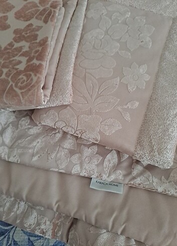 Karaca Home Yatak örtüsü
