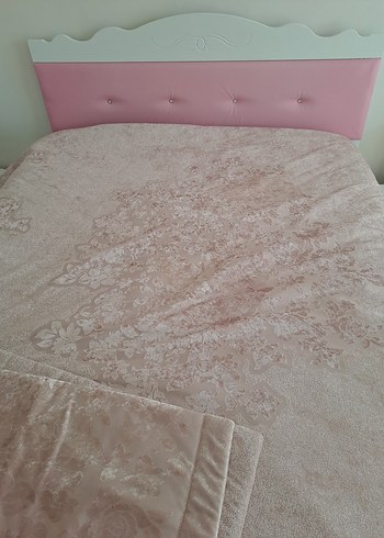 Yatak örtüsü pudra üst kadife - Görsel 2
