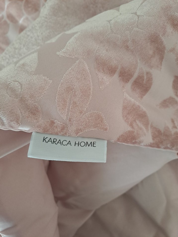 Yatak örtüsü pudra üst kadife - Görsel 3