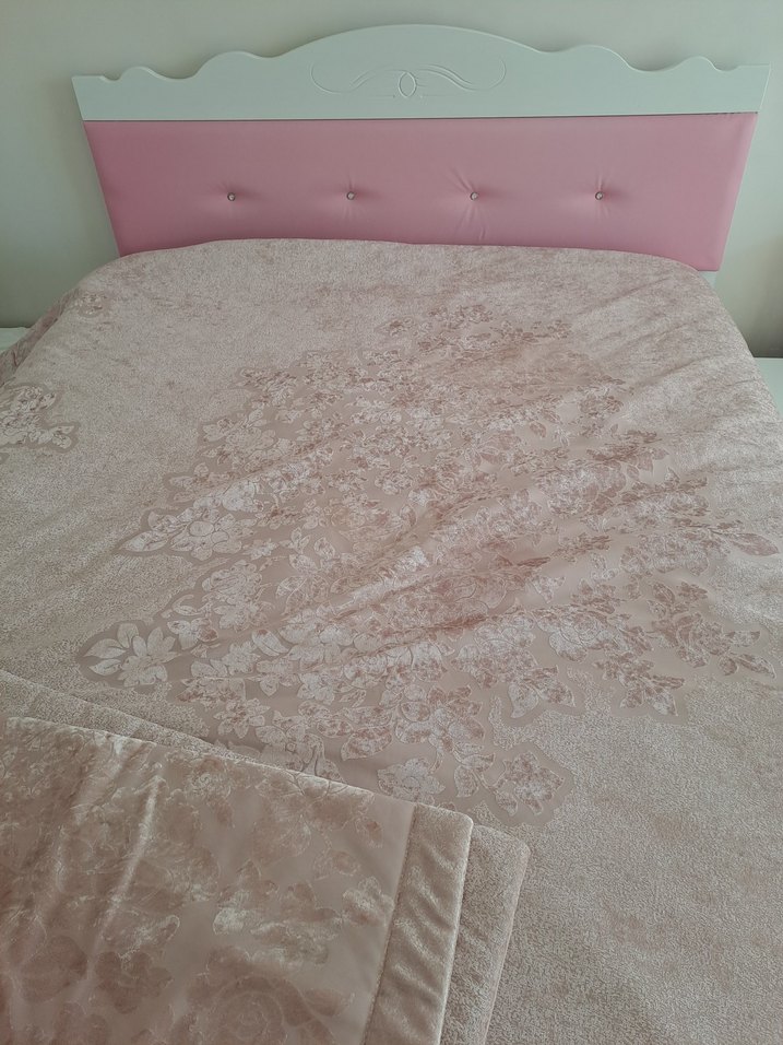 Yatak örtüsü pudra üst kadife - Görsel 2