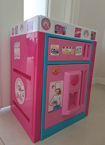 Beden Barbie Buzdolabı