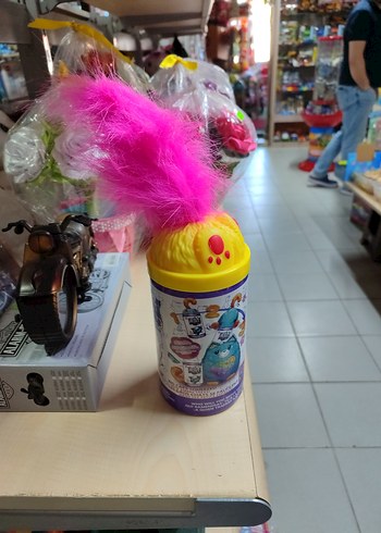 sihirli oyuncak kedi
