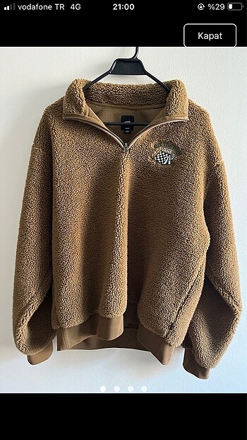 VANS OF THE WALL TEDDY SWEAT