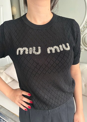 Siyah Miu Miu Nakışlı Kadın Tişört - Görsel 2