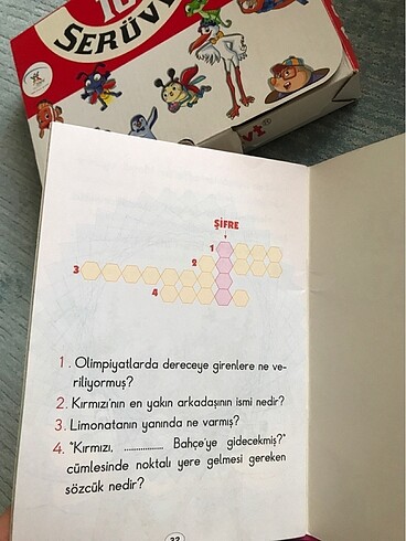 10 serüven