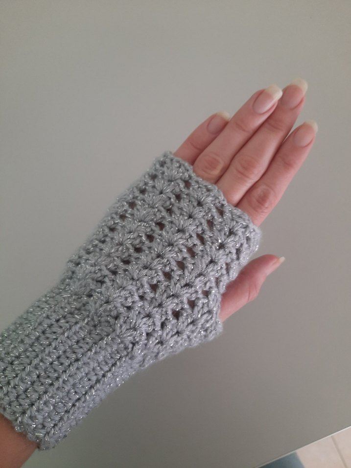 Renkli Örgü Parmaksız Eldivenler - Görsel 4