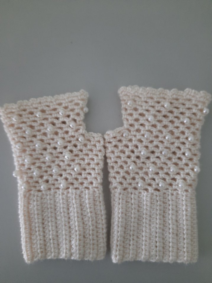 İnci Detaylı Örgü Beyaz Parmaksız Eldiven - Görsel 2