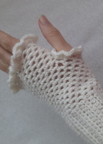 Beyaz Örgü Parmaksız Kadın Eldiveni - Görsel 2