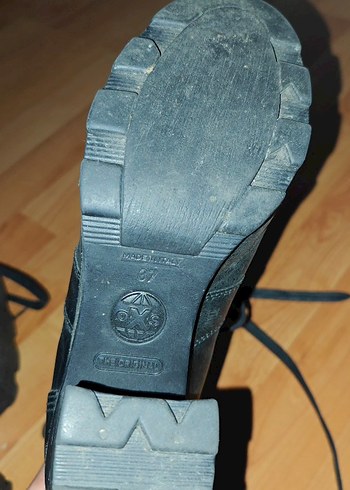 Siyah Deri Bağcıklı Blok Topuklu Bot - Görsel 7