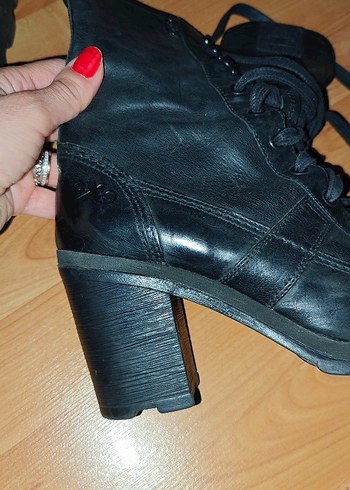 Siyah Deri Bağcıklı Blok Topuklu Bot - Görsel 2