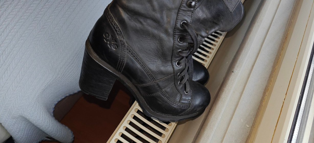 Siyah Deri Bağcıklı Blok Topuklu Bot - Görsel 3