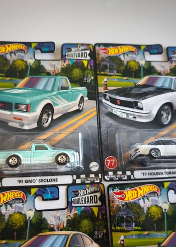  4 adet hotwheels premium
